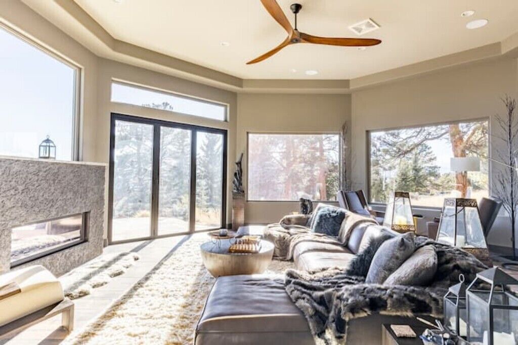 Photo of Livingroom in Genesee