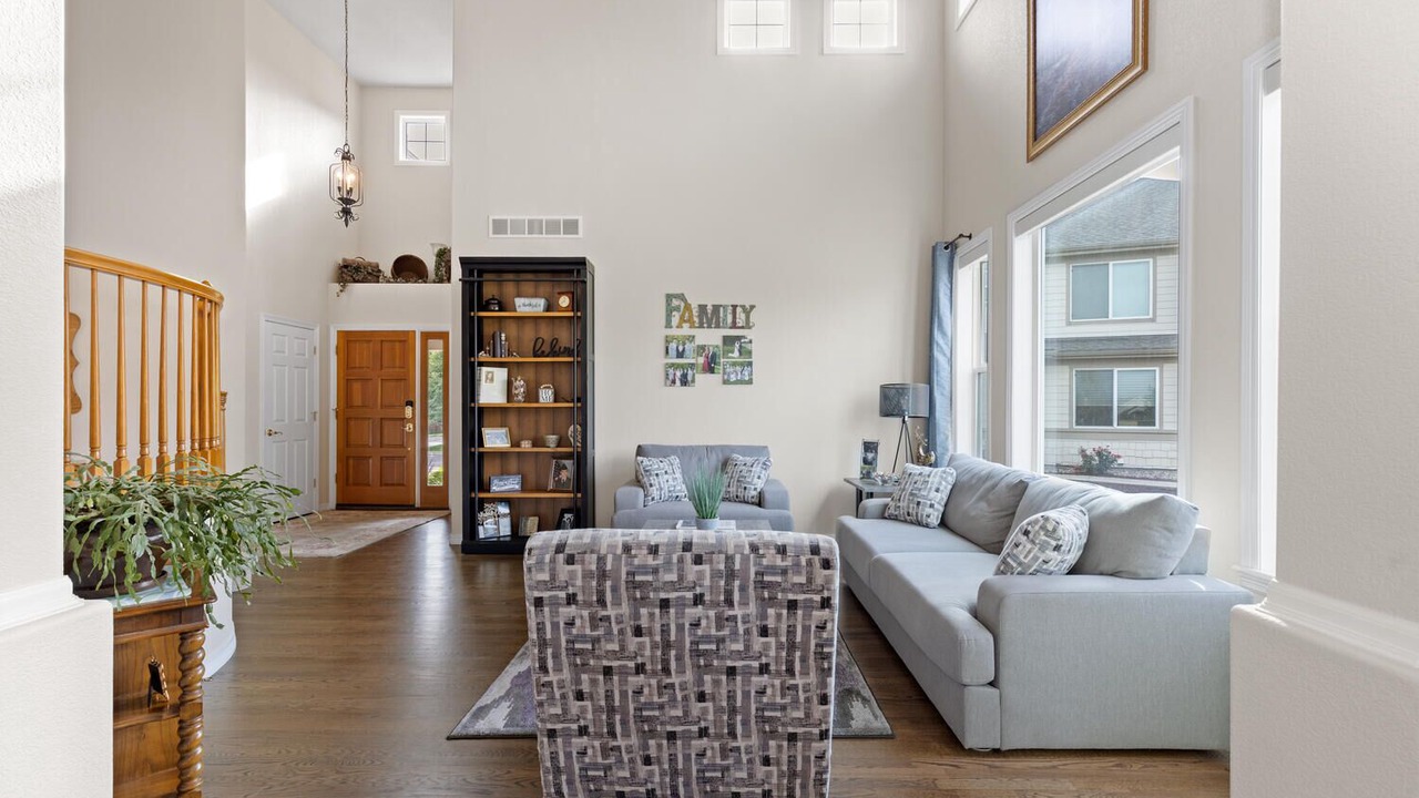 Photo of Livingroom in North Central Westminster