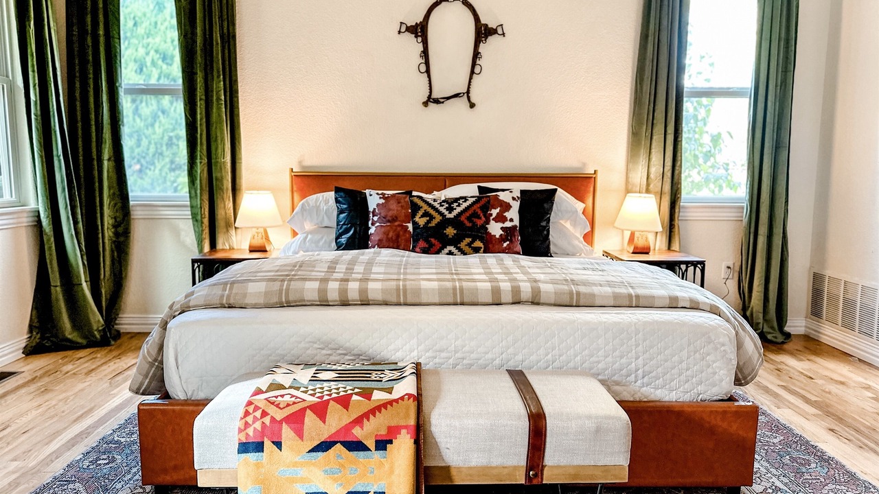 Photo of Bedroom in Applewood West