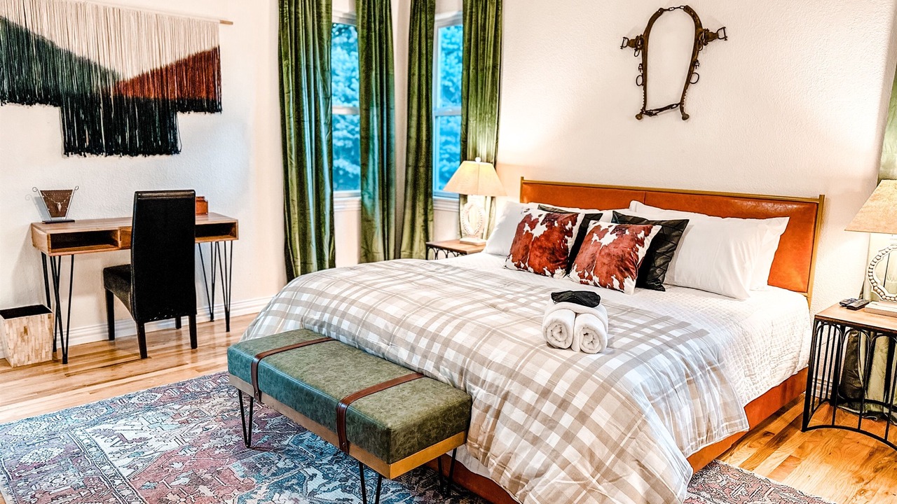 Photo of Bedroom in Applewood West