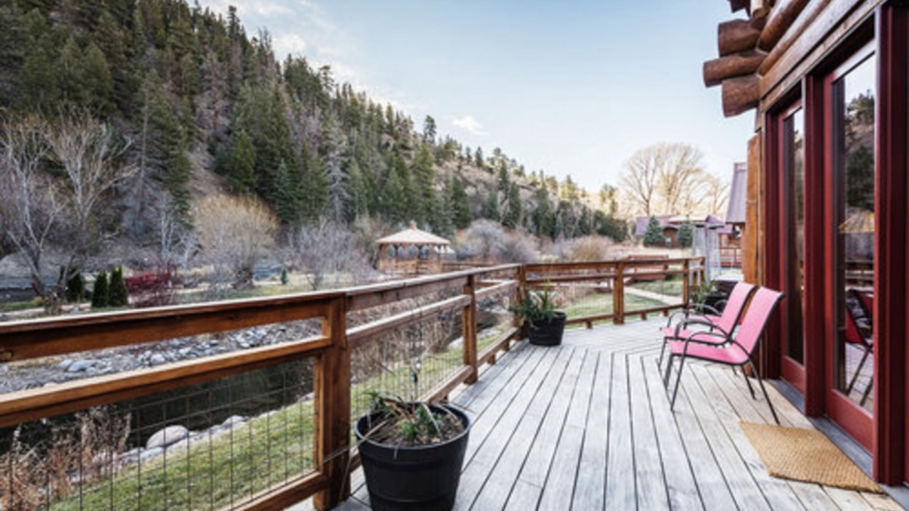 Photo of Patio Balcony in South Fork