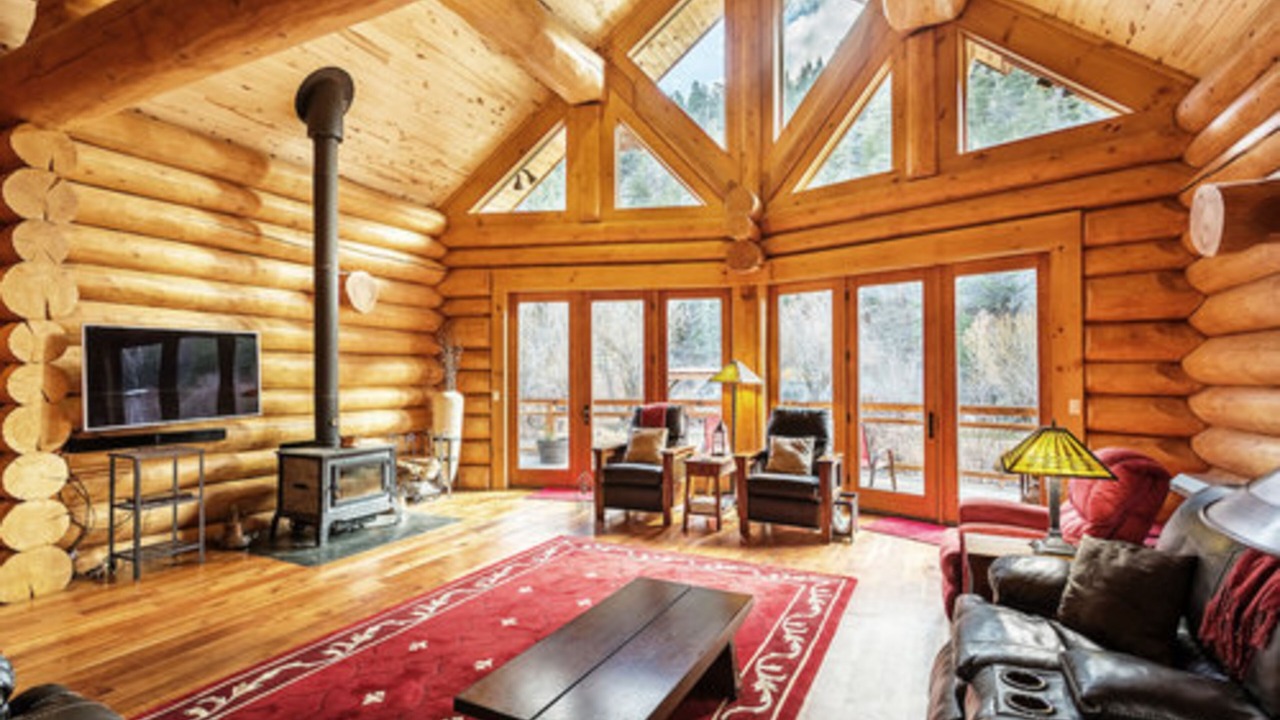 Photo of Livingroom in South Fork
