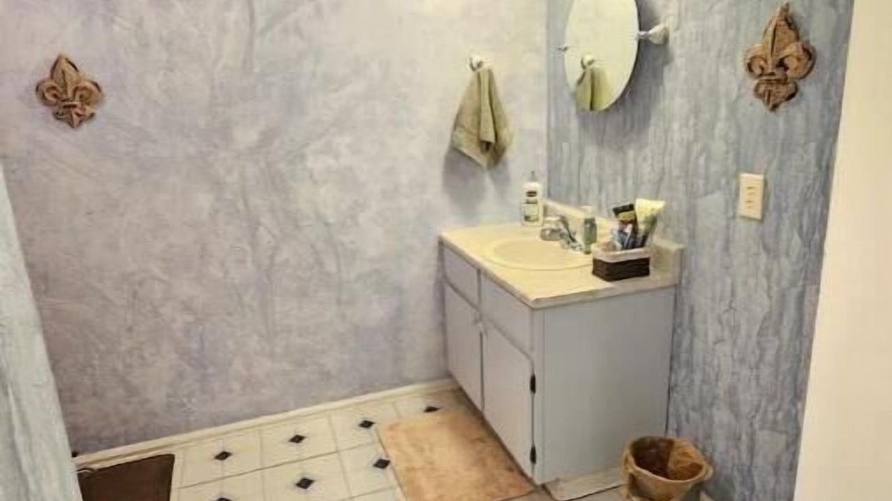 Photo of Bathroom in Firestone