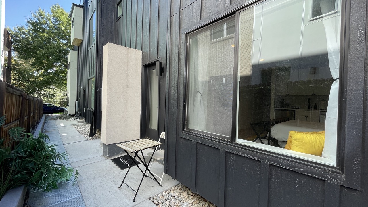 Photo of Patio Balcony in Jefferson Park