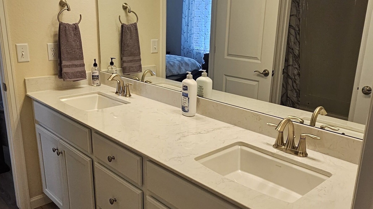 Photo of Bathroom in Dupont