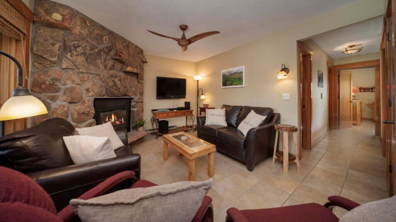 Photo of Livingroom in Fraser