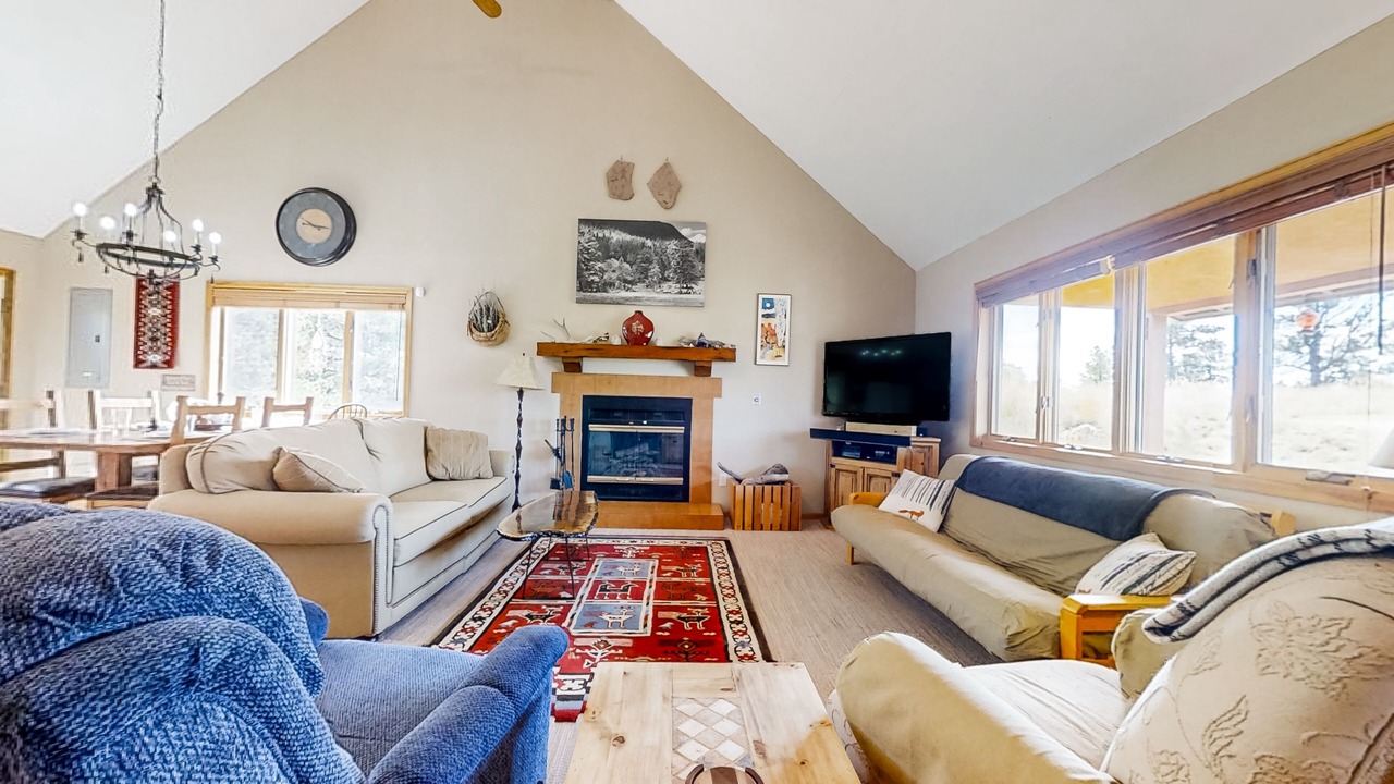 Photo of Livingroom in Glacier View Meadows