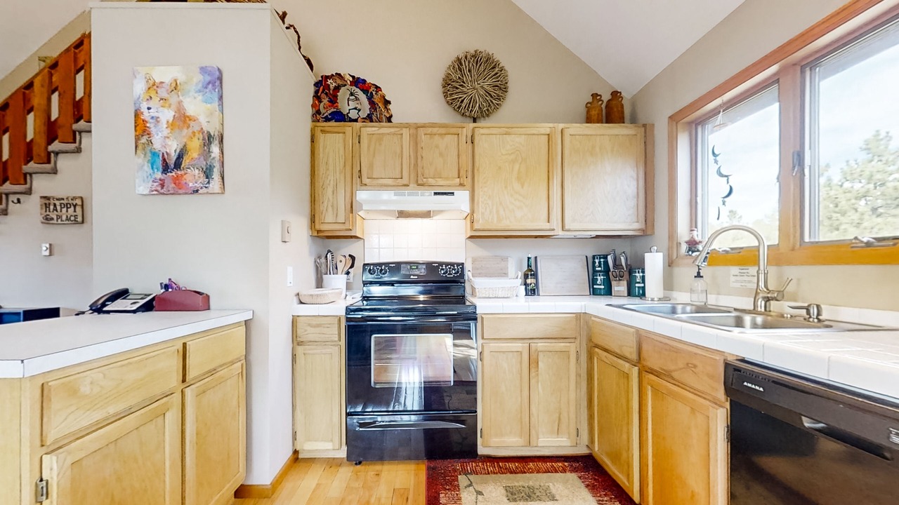 Photo of Kitchen in Glacier View Meadows