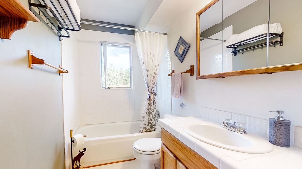Photo of Bathroom in Glacier View Meadows