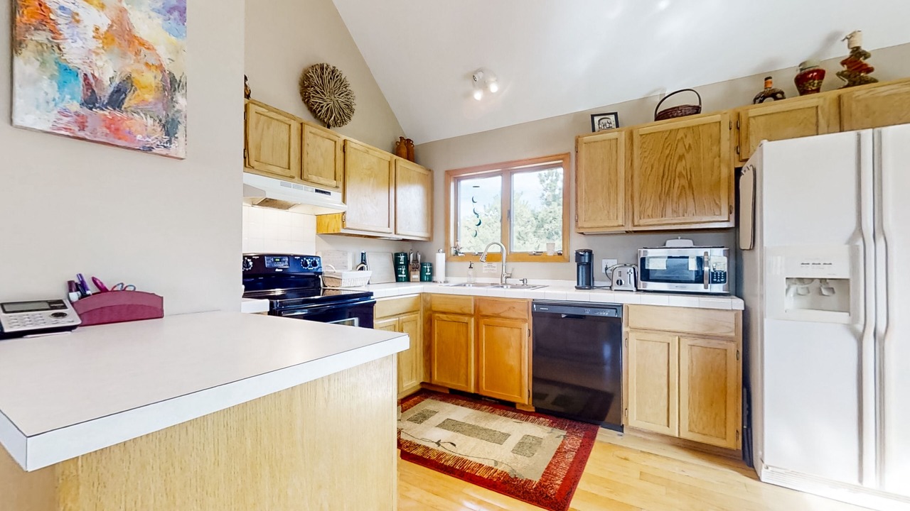 Photo of Kitchen in Glacier View Meadows