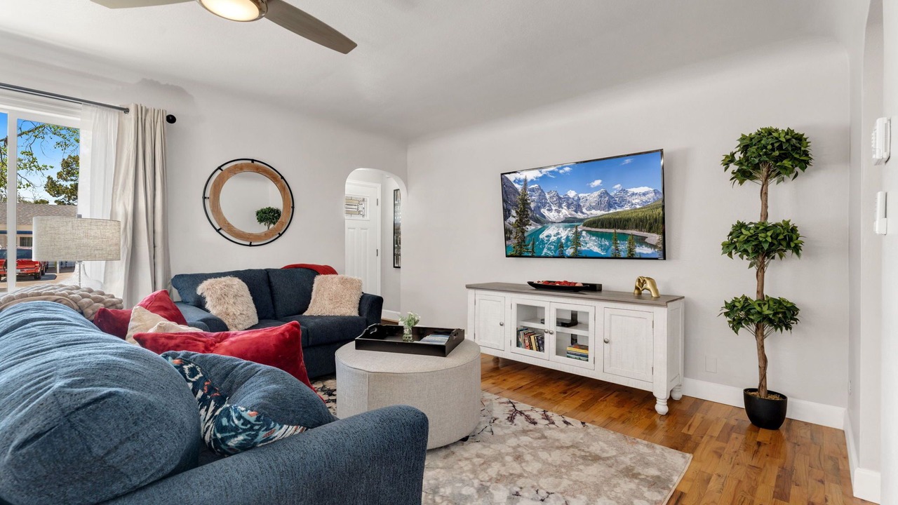 Photo of Livingroom in Loveland
