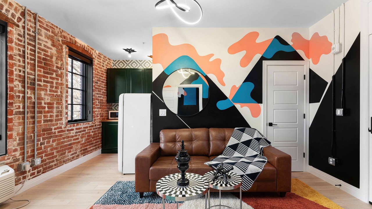 Photo of Livingroom in Golden Triangle
