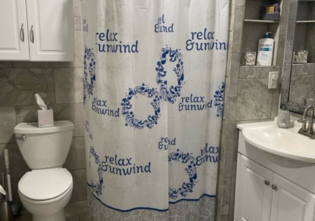 Photo of Bathroom in South College Heights