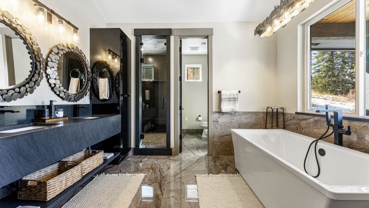 Photo of Bathroom in Morrison