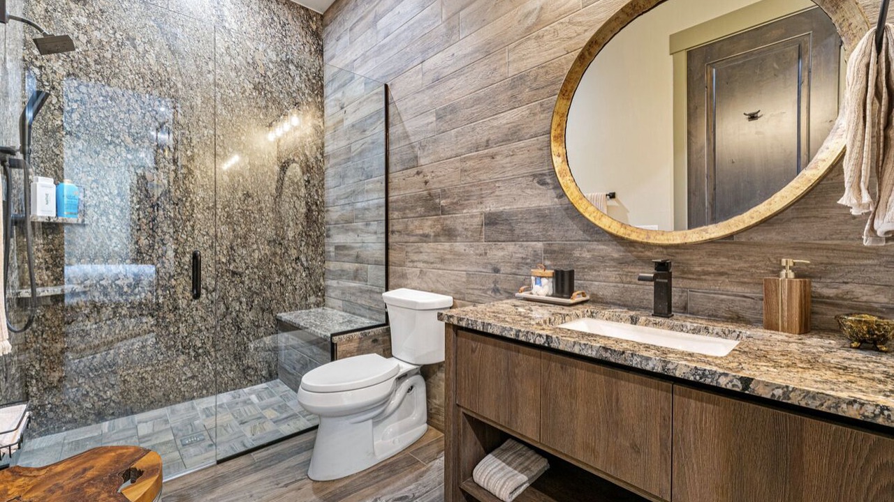 Photo of Bathroom in Morrison