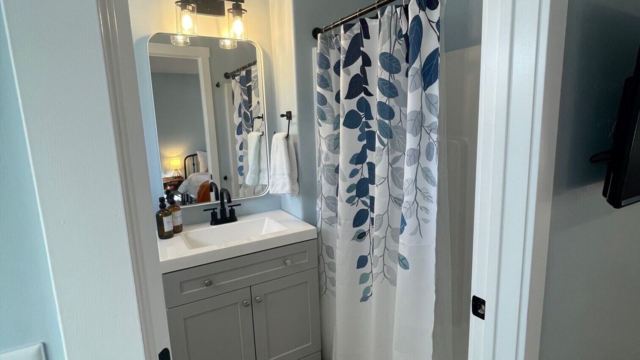 Photo of Bathroom in Palisade