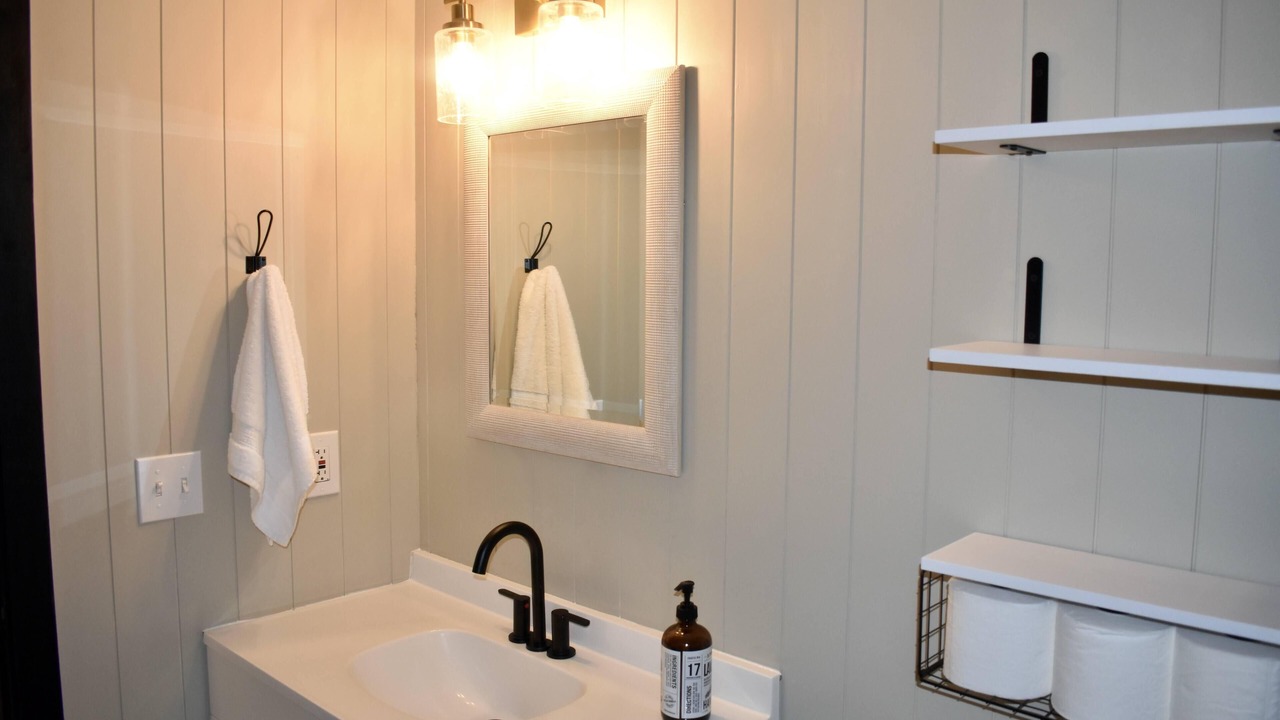 Photo of Bathroom in Fraser