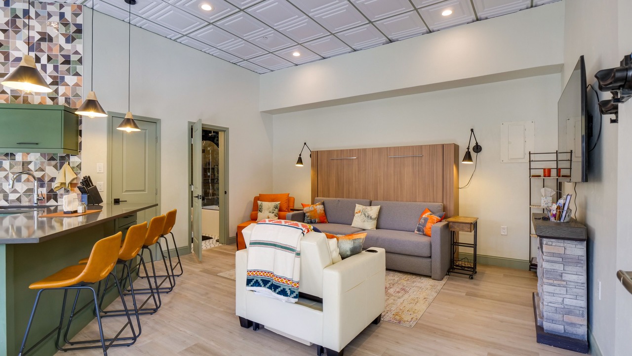 Photo of Livingroom in Lakeside Village