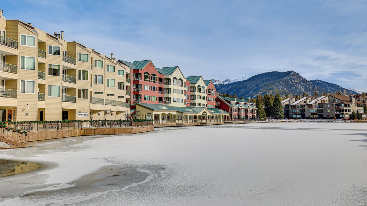 Photo of Outdoor in Lakeside Village