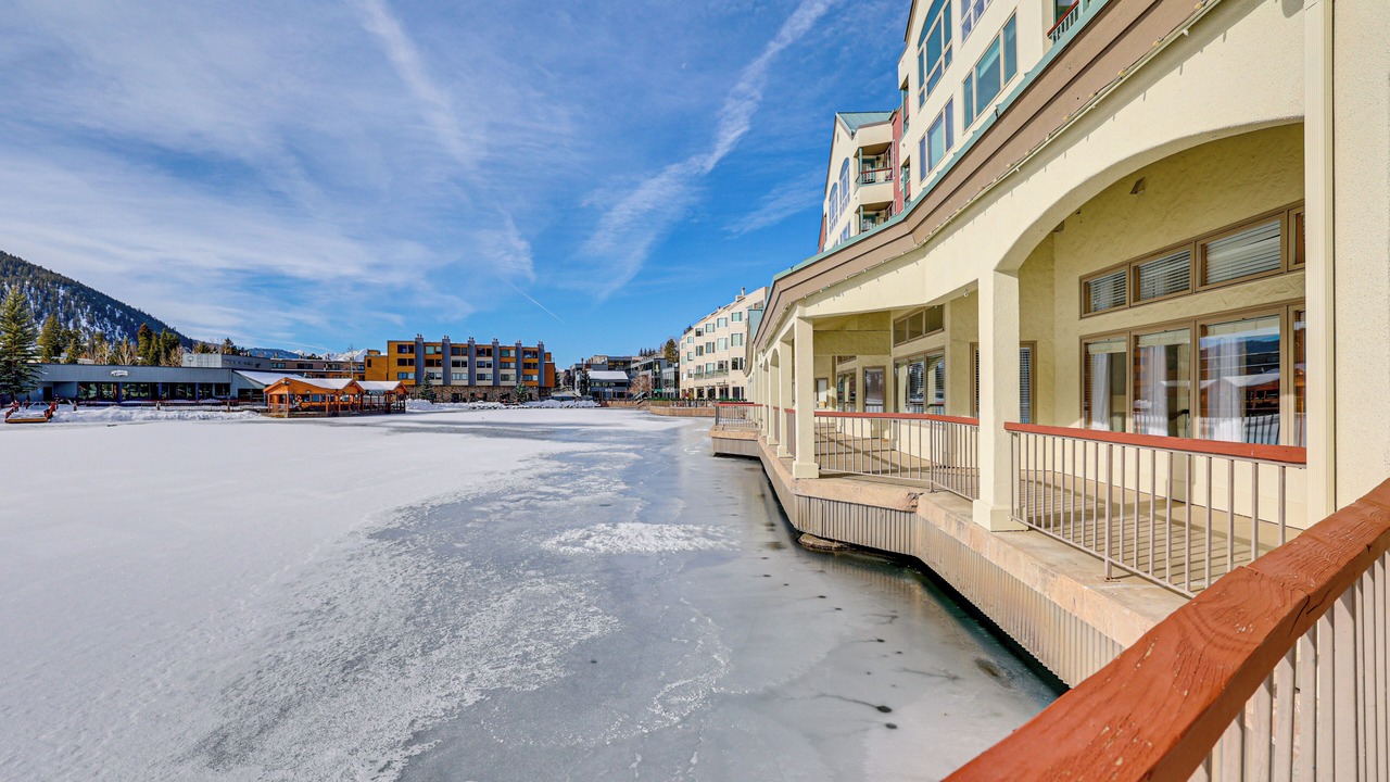 Photo of Outdoor in Lakeside Village