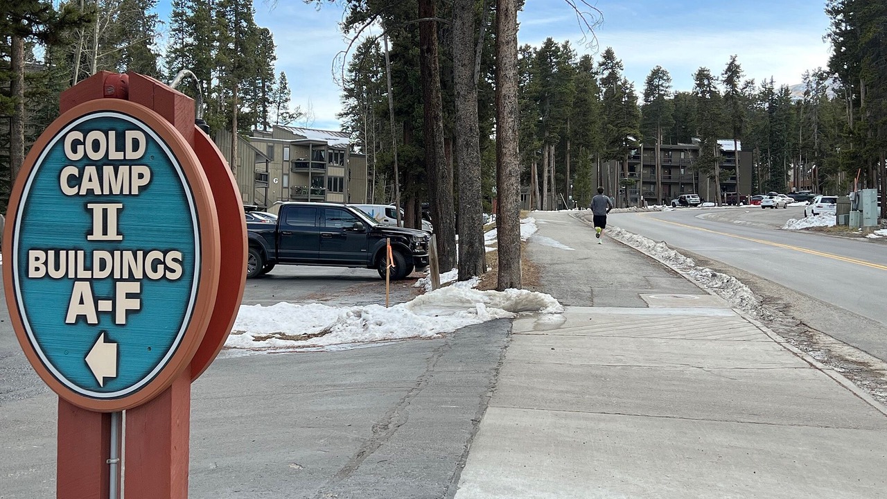 Photo of Outdoor in Peak 8