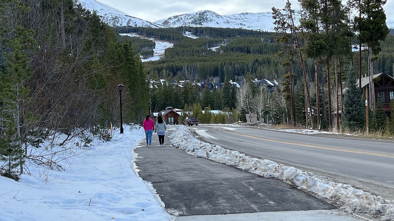 Photo of Others in Peak 8