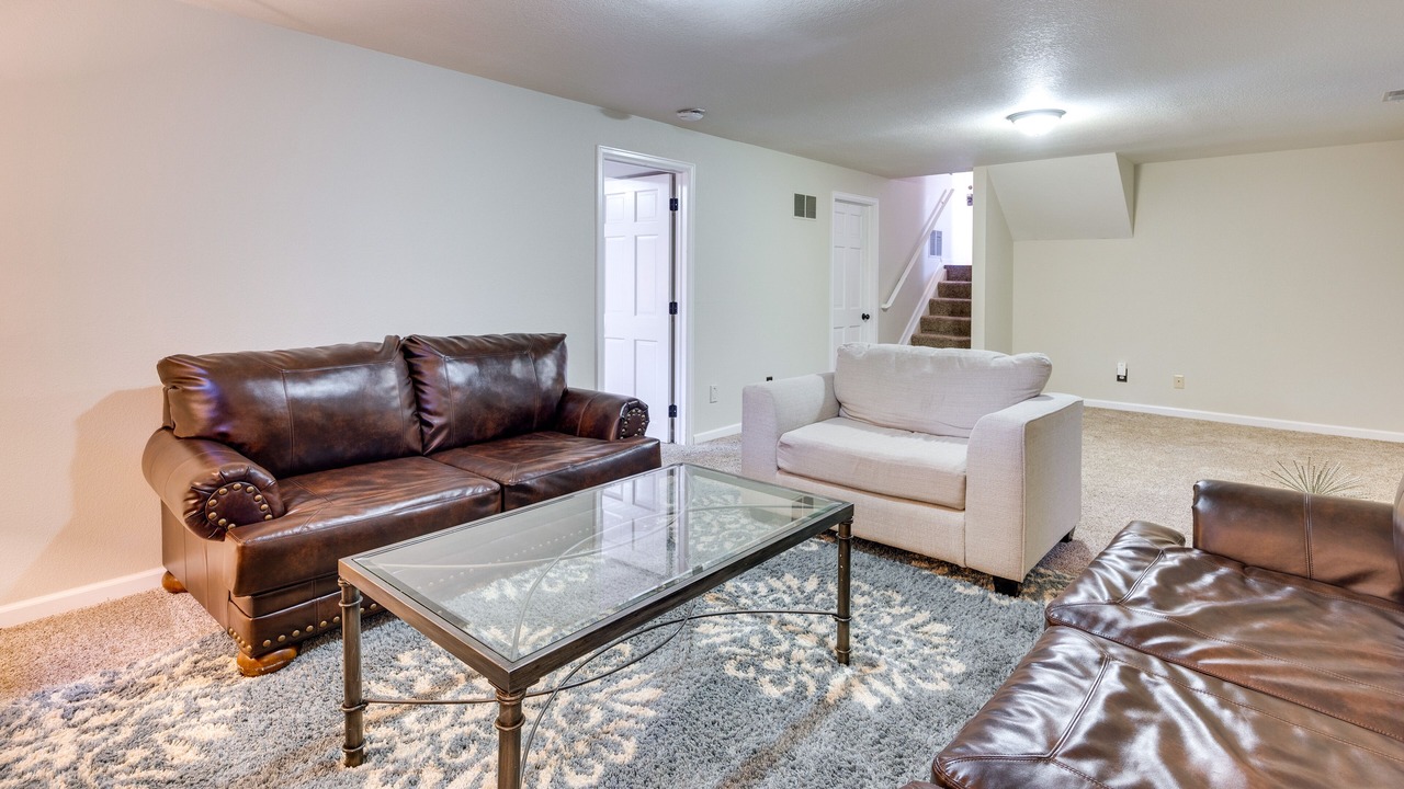 Photo of Livingroom in Gleneagle