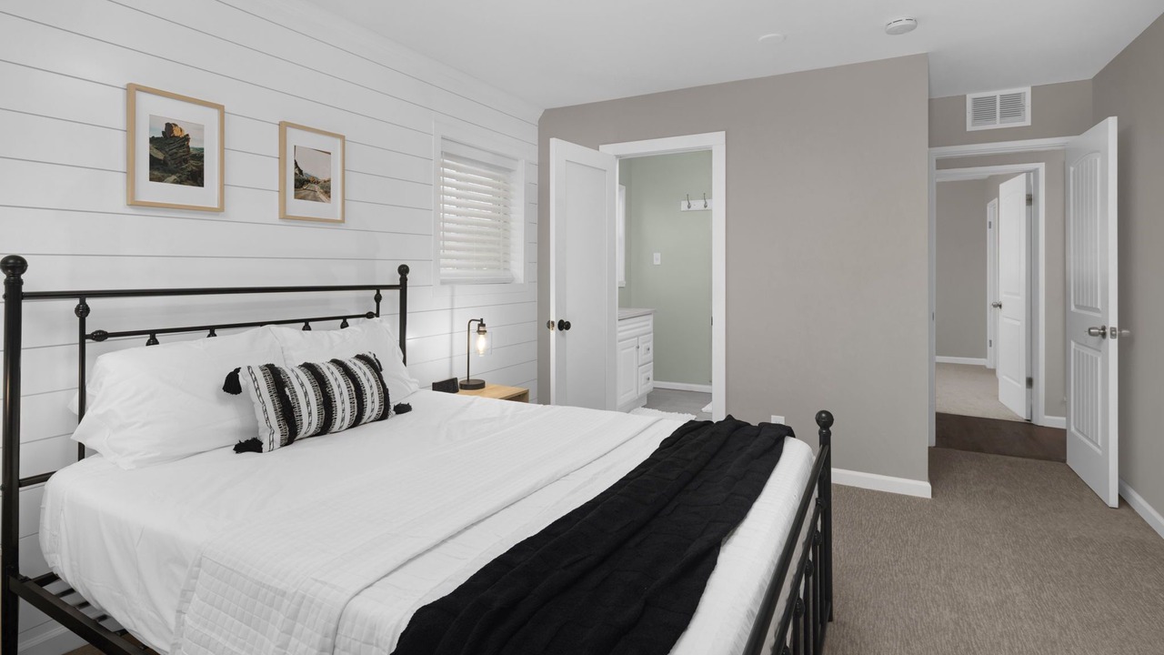 Photo of Bedroom in Jewell Heights - Hoffman Heights