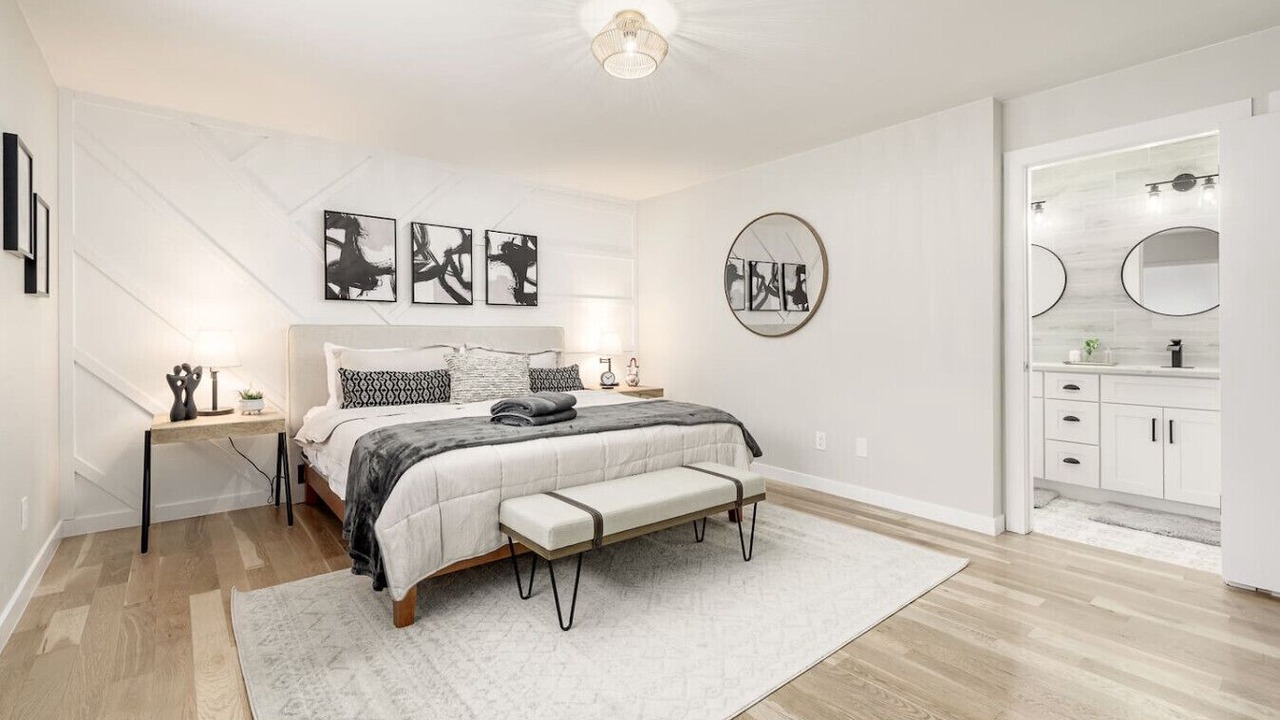 Photo of Bedroom in Castlewood