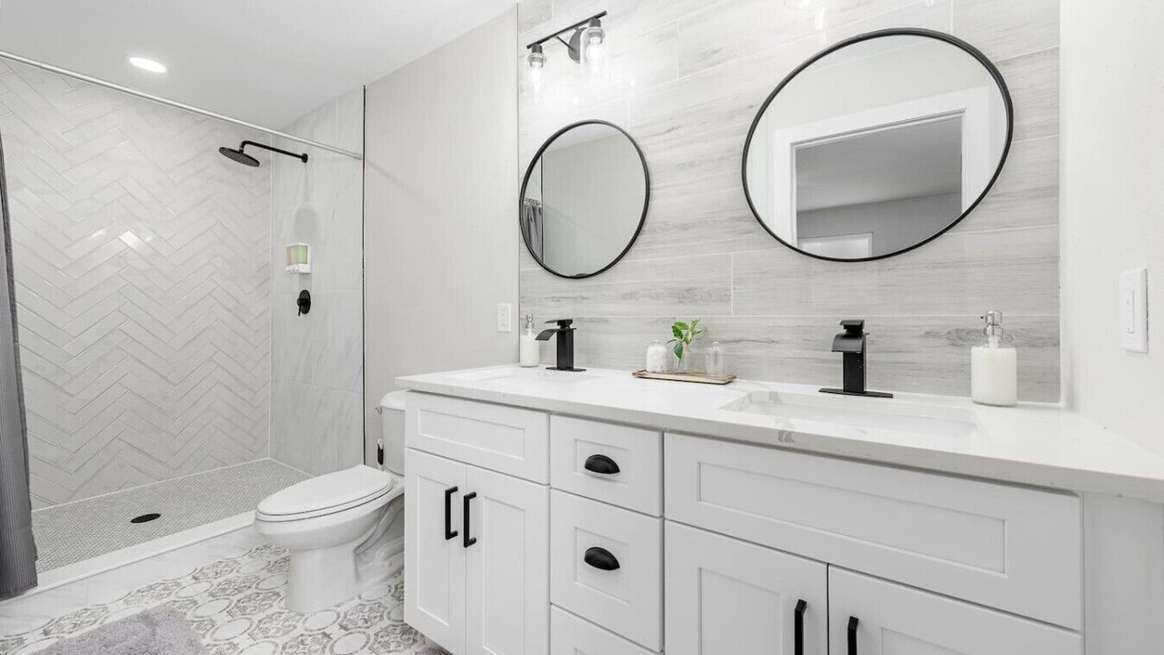 Photo of Bathroom in Castlewood