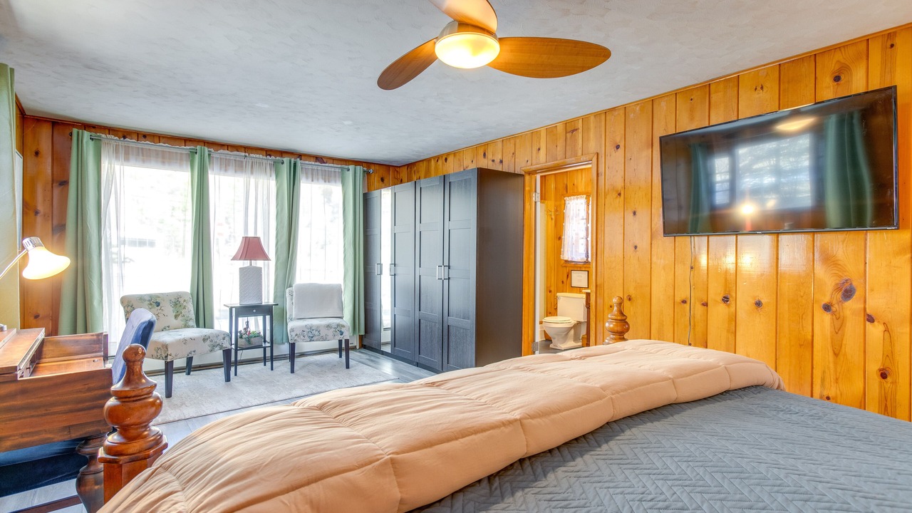 Photo of Bedroom in Idaho Springs