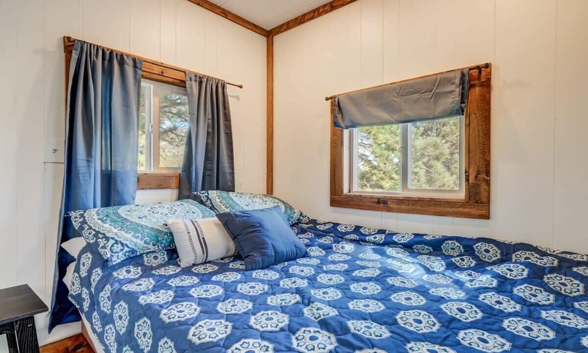 Photo of Bedroom in Larkspur