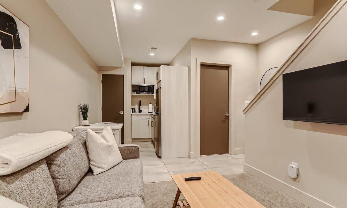 Photo of Livingroom in West Colfax