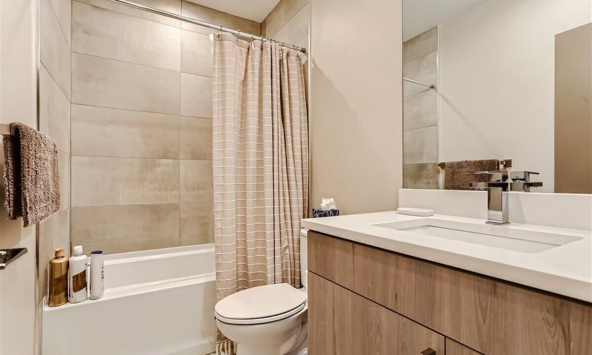 Photo of Bathroom in West Colfax