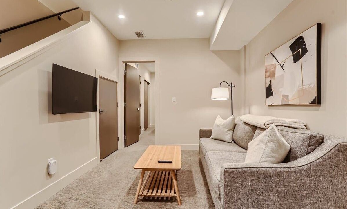 Photo of Livingroom in West Colfax