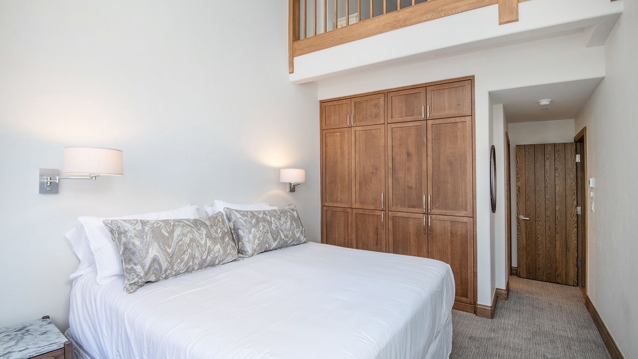 Photo of Bedroom in Highlands Townhomes