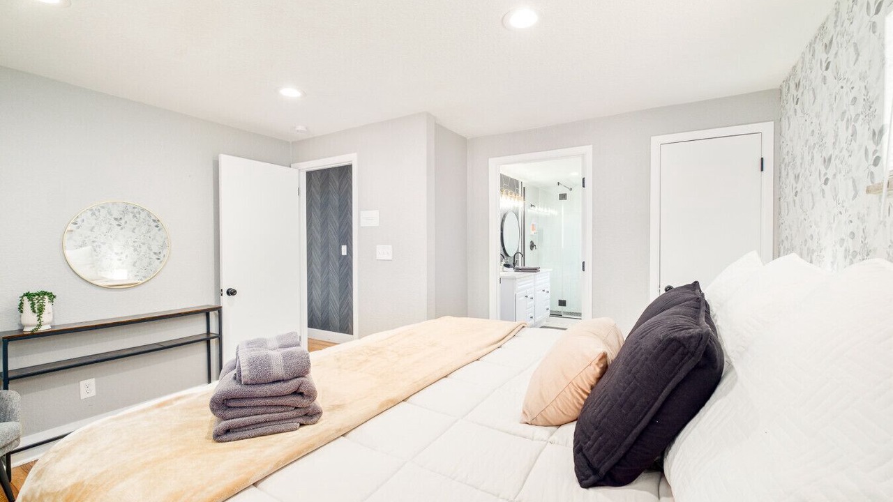 Photo of Bedroom in Lamar Heights Area