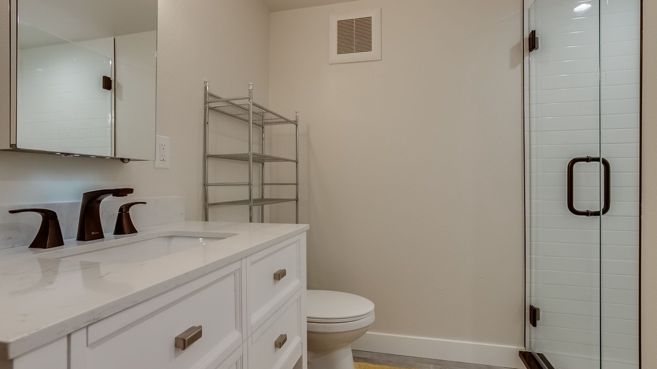 Photo of Bathroom in Golden