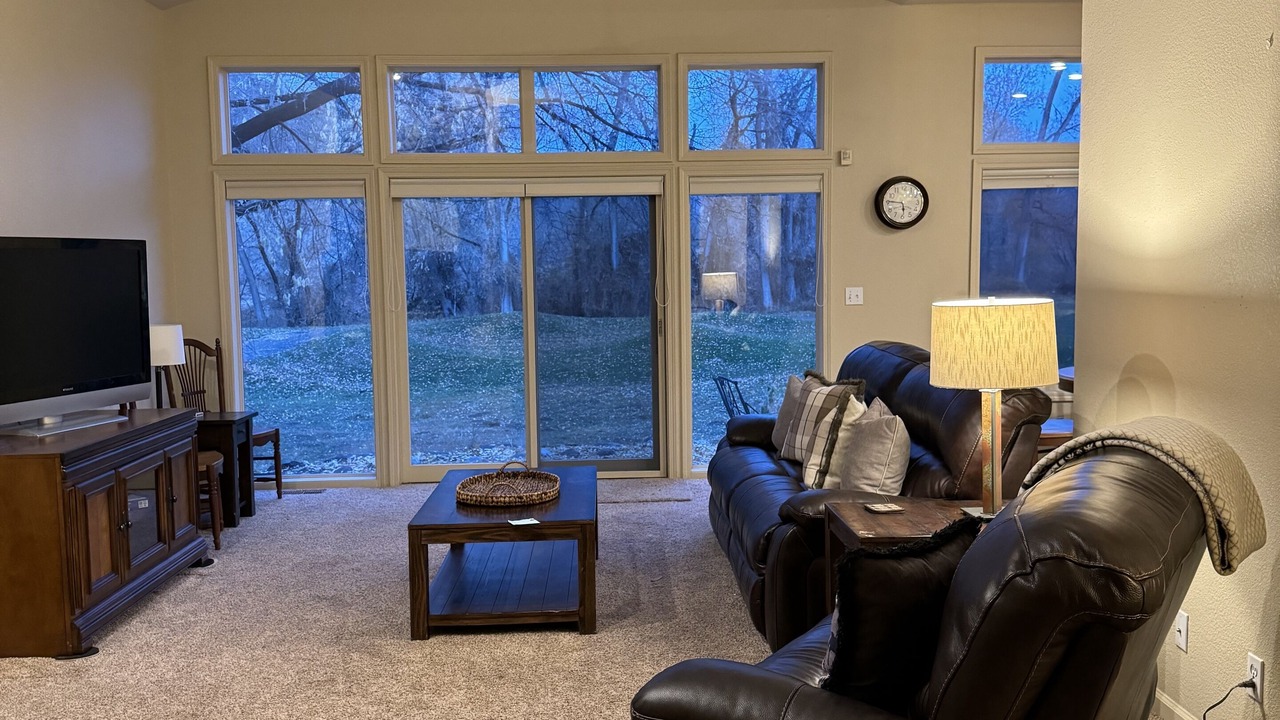 Photo of Livingroom in Dalton Ranch