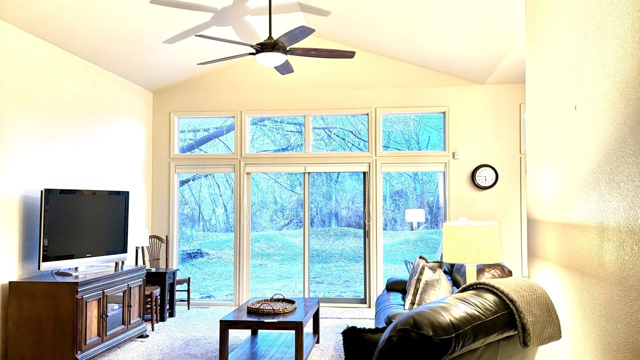 Photo of Livingroom in Dalton Ranch