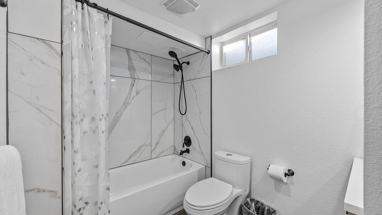 Photo of Bathroom in Mid-Lakewood