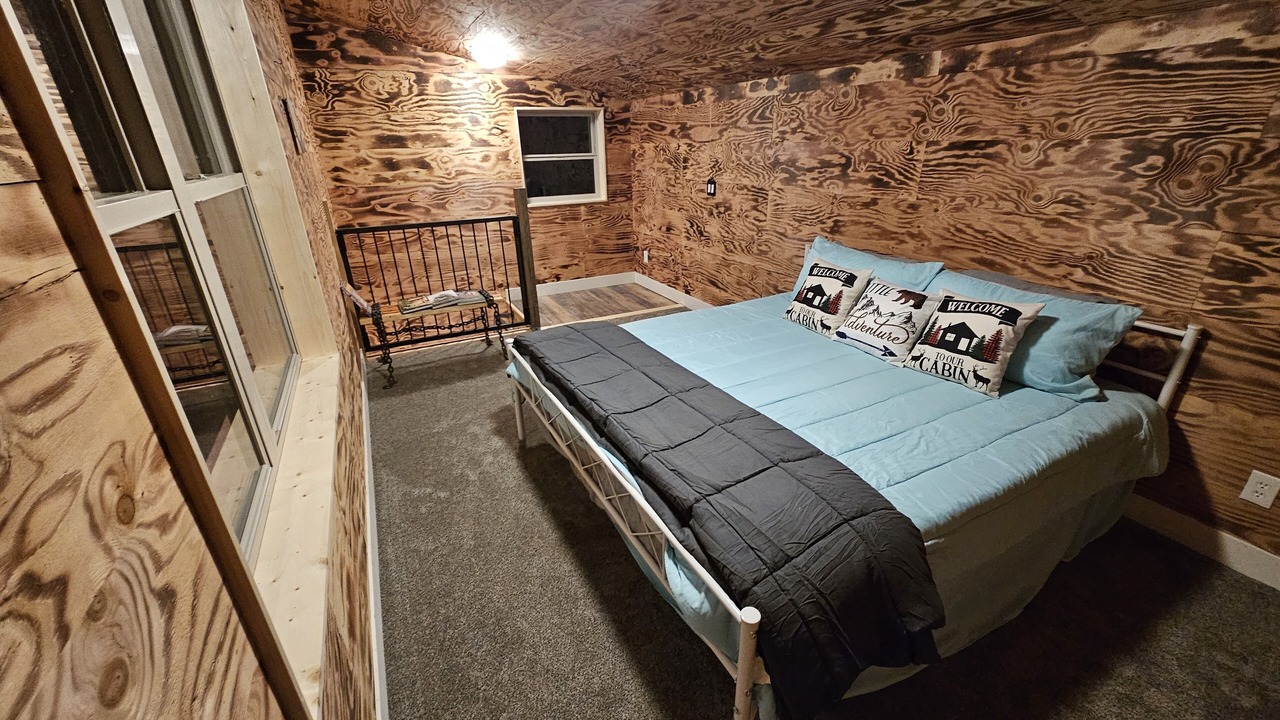Photo of Bedroom in Divide