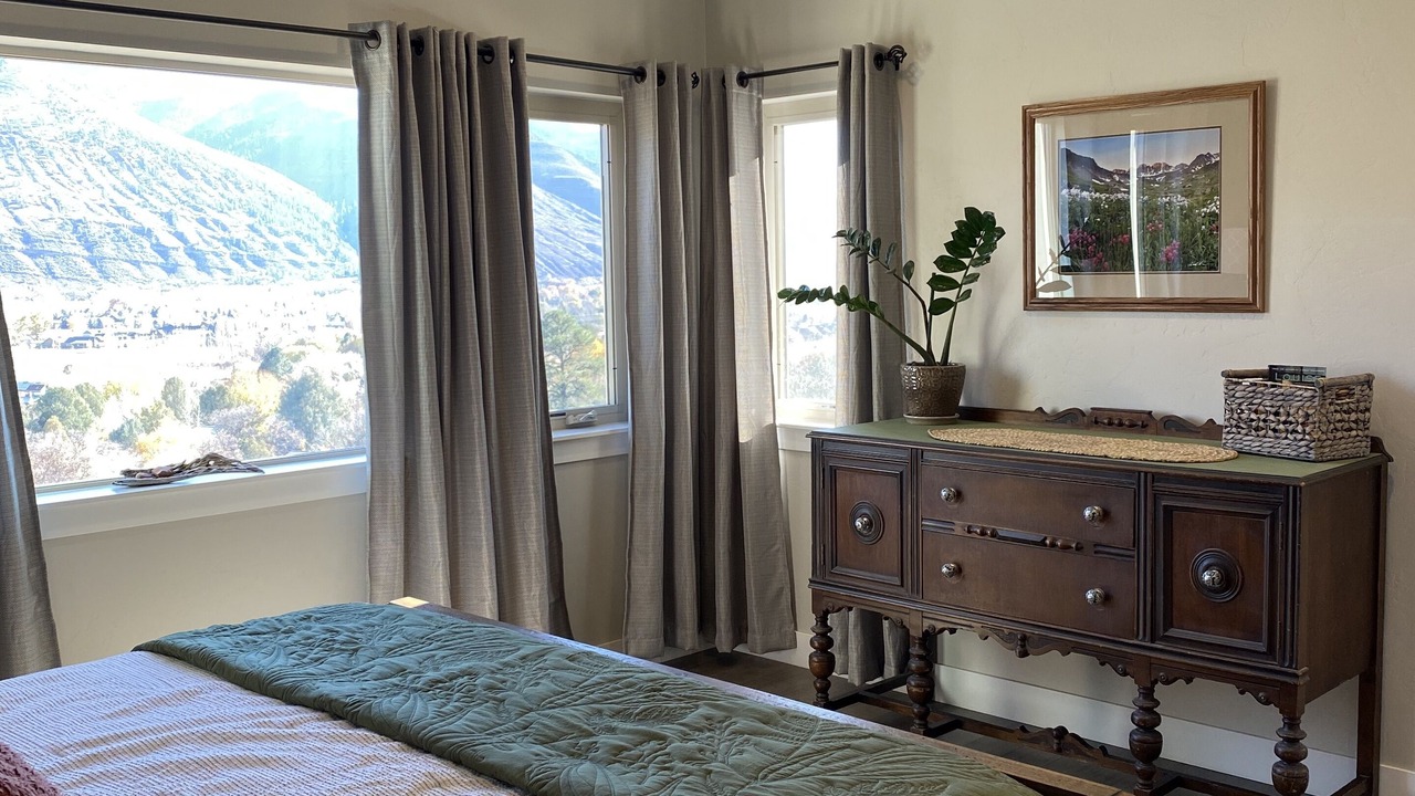 Photo of Bedroom in Hermosa