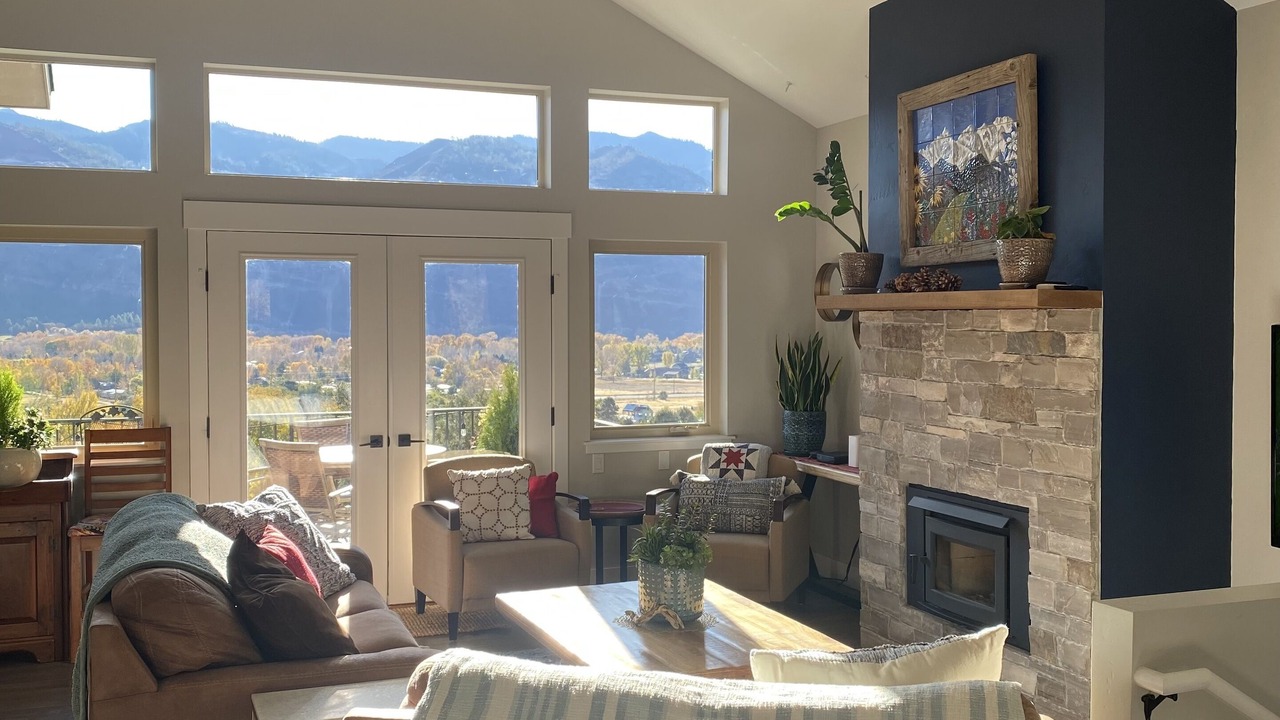 Photo of Livingroom in Hermosa