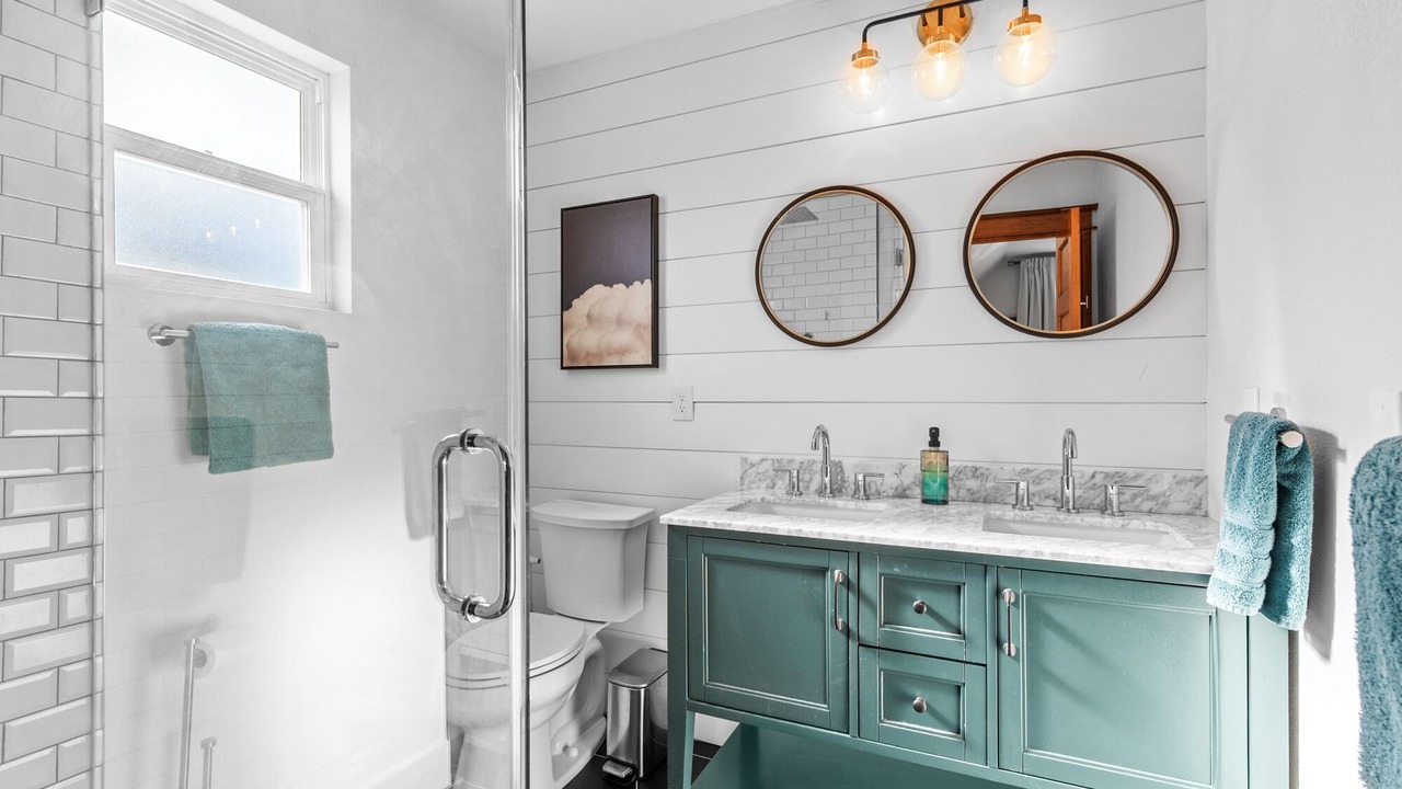 Photo of Bathroom in Whittier