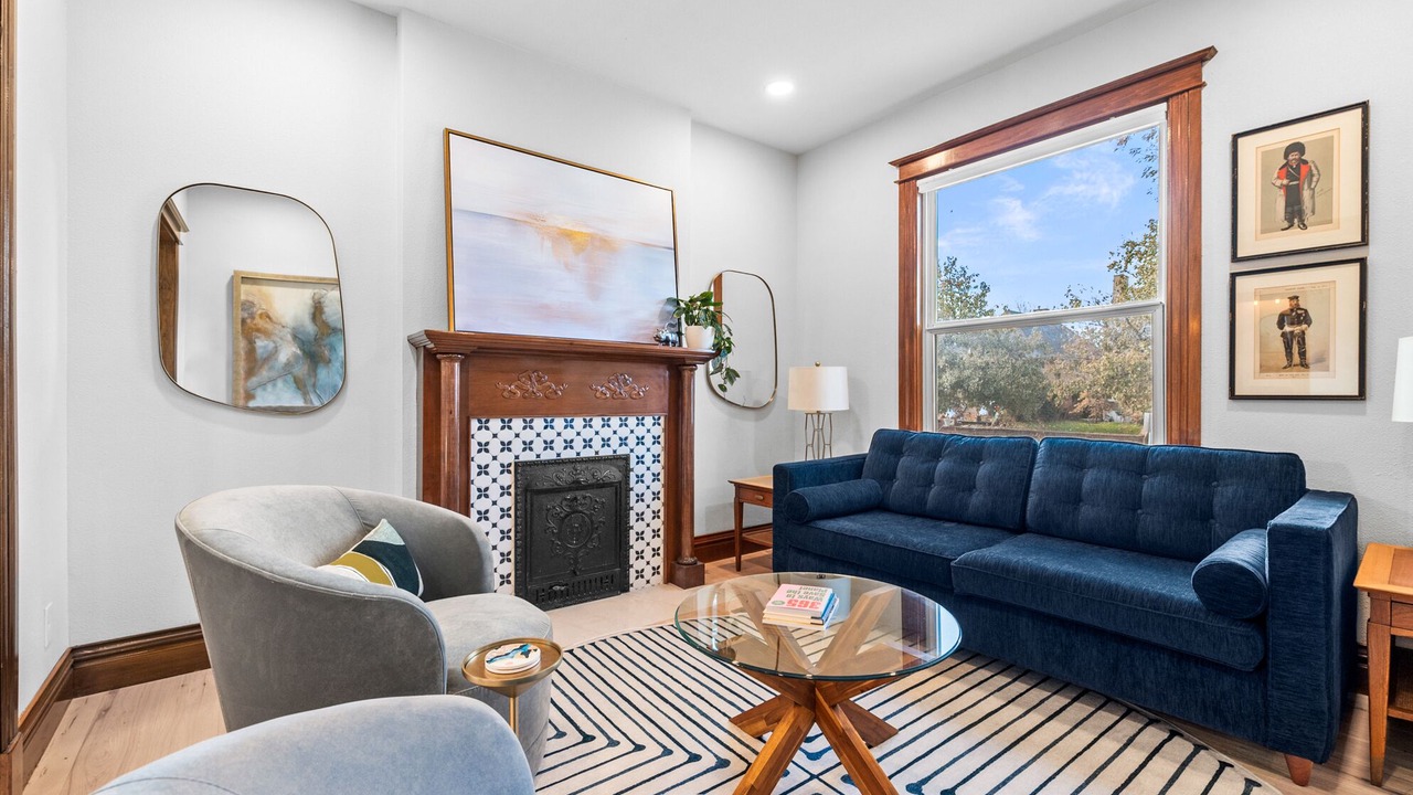 Photo of Livingroom in Whittier