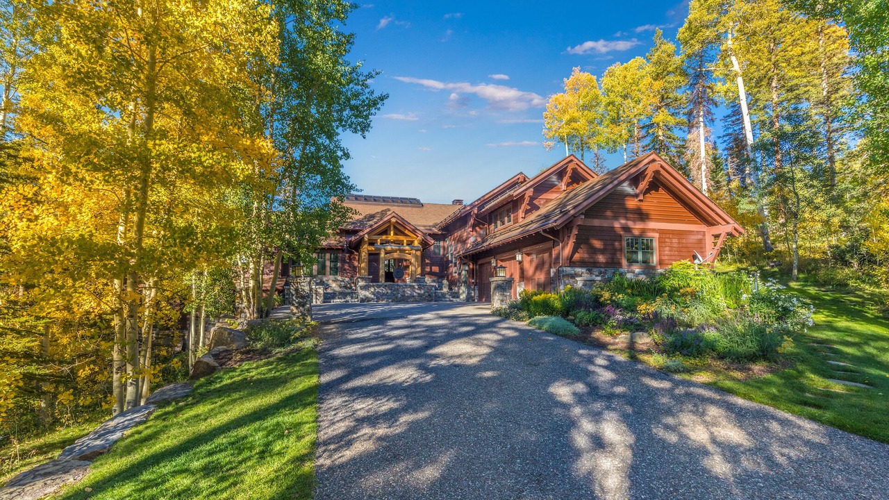 Photo of Outdoor in Mountain Village