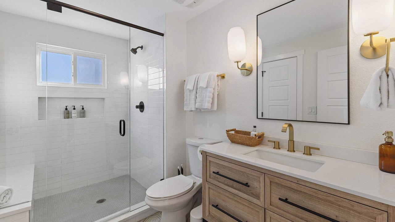 Photo of Bathroom in North Central Westminster