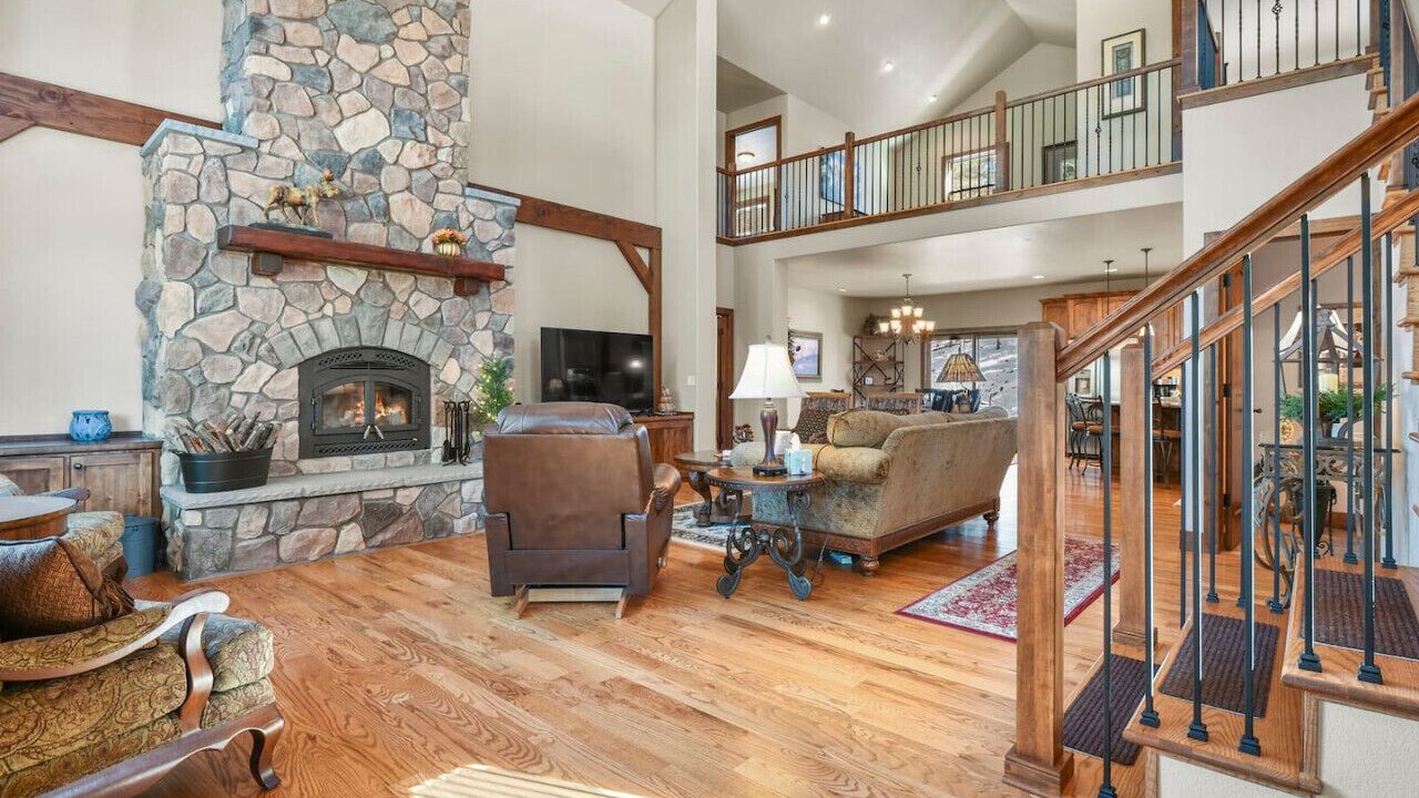 Photo of Livingroom in Woodland Park