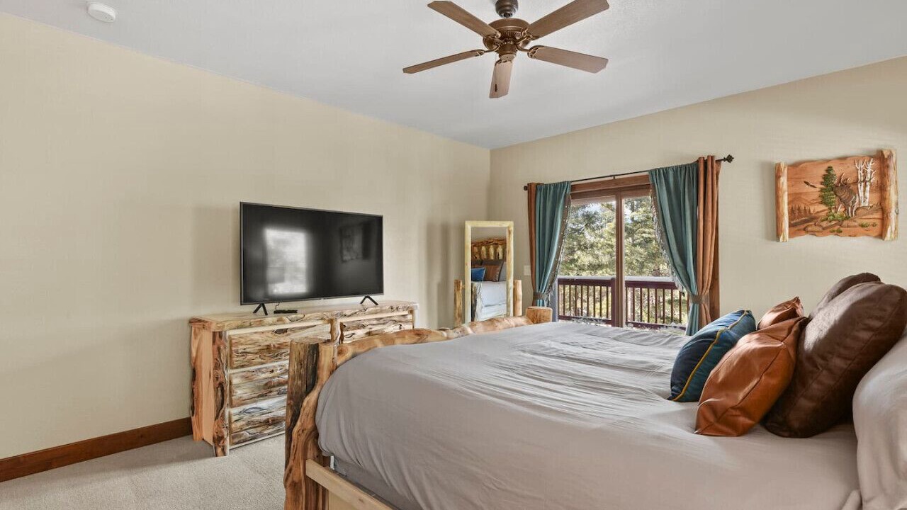 Photo of Bedroom in Woodland Park